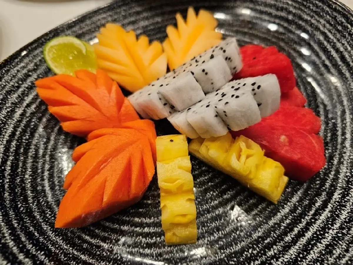 ‘เซตอาหารไทย’  ห้องอาหารเรือนต้น โรงแรมมณเฑียร สุรวงศ์ กรุงเทพฯ