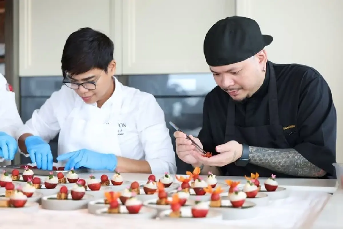 ‘อาหารไทยมื้อพิเศษ’ ณ ห้องเทียร่า โรงแรมดุสิตธานี กรุงเทพ