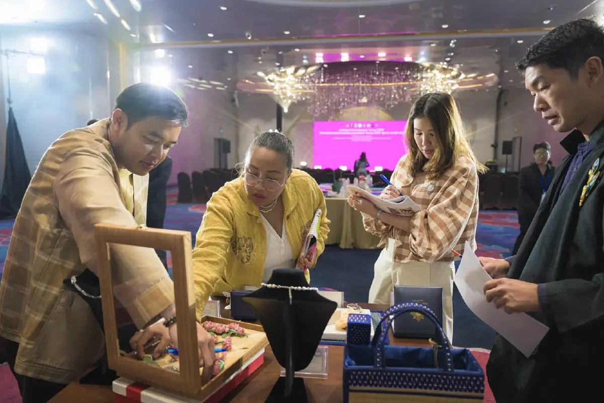 ‘Young OTOP’ สืบสานภูมิปัญญาท้องถิ่น ชูผลิตภัณฑ์ OTOP สู่สากล