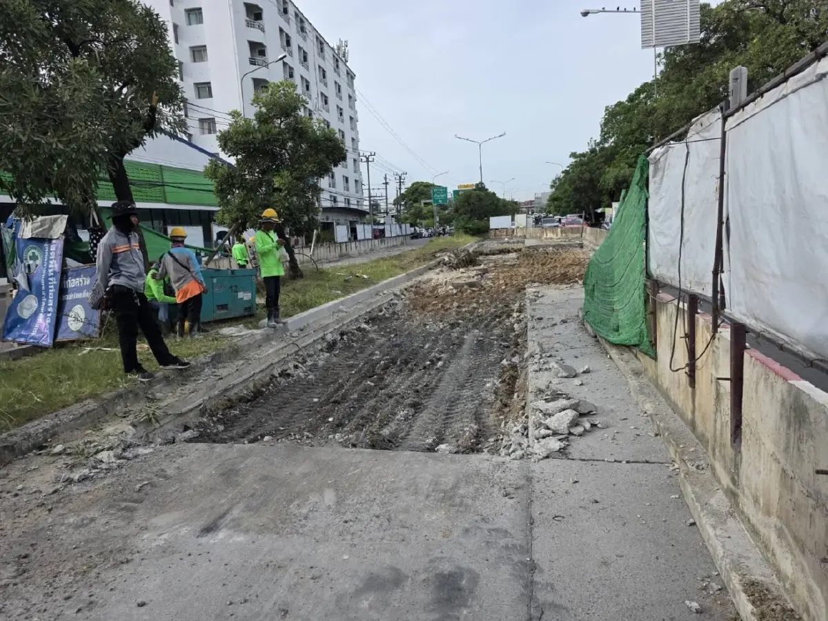 เช็กเส้นทางรถติดเพิ่ม ปิดถนนถาวรธวัช 2 สัปดาห์ เทคอนกรีต 2 ช่อง