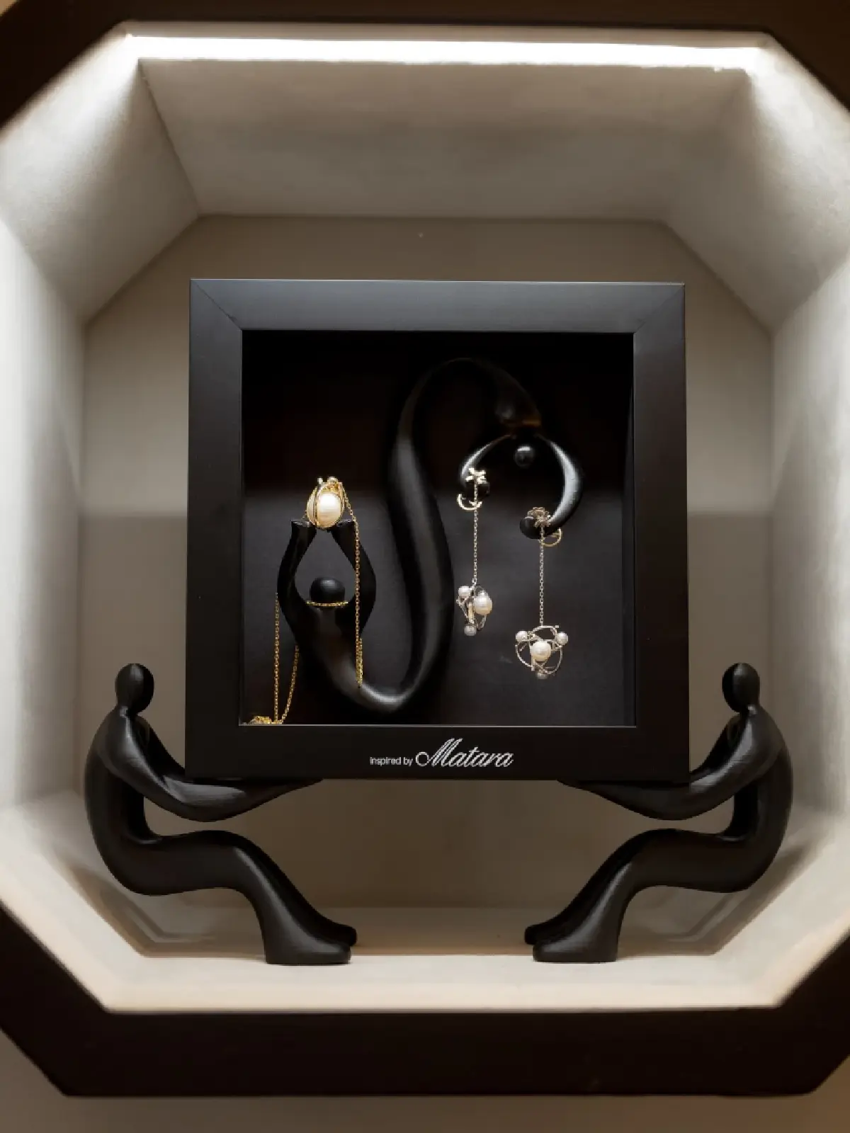 'Matara x Chekh' ไข่มุกแบรนด์ไทยจับมือกับศิลปินยูเครน