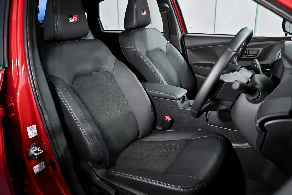 ยันพร้อมชนทุกพลังงาน โตโยต้า YARIS ATIV Hybrid เริ่ม 7.19 แสน