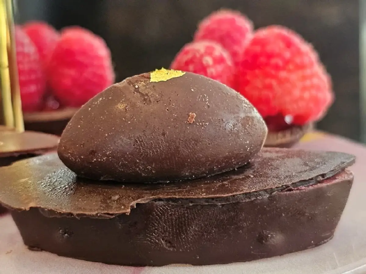 'ชุดน้ำชายามบ่าย' ขนมหวาน สุดพิเศษ โดย 'เชฟลอว์เรนซ์ โบโบ'