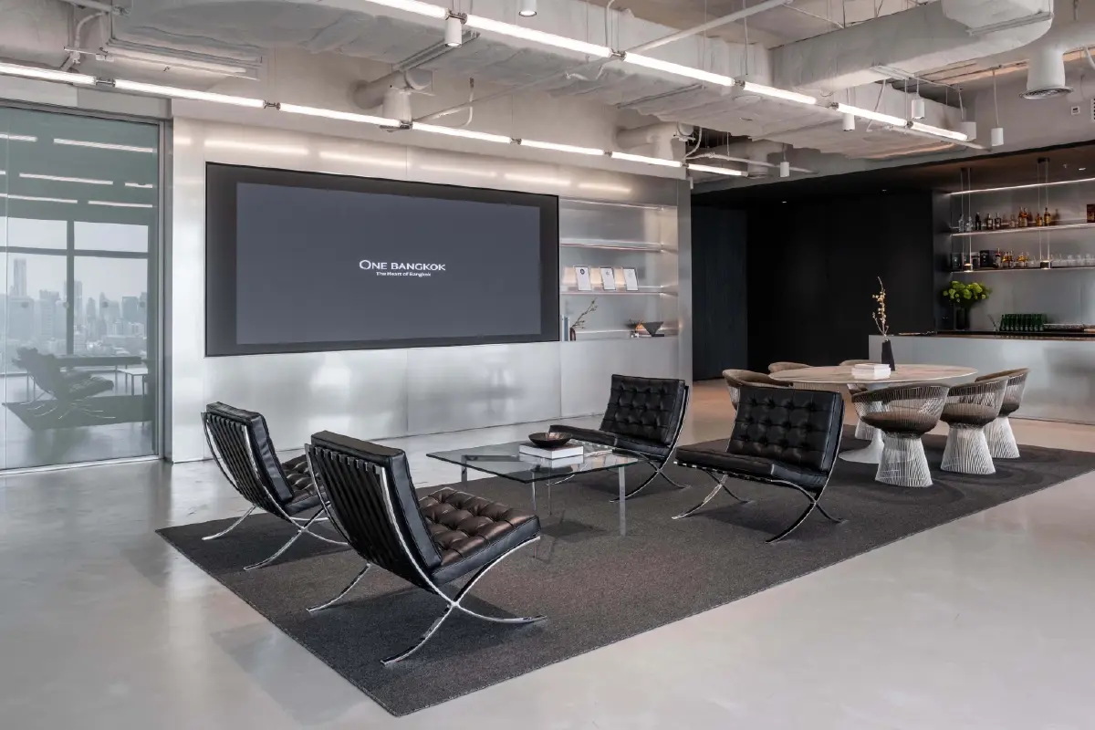 วัน แบงค็อก ร่วมกับ ชนินทร์ เปิดตัว Twenty & Above ในประเทศไทย