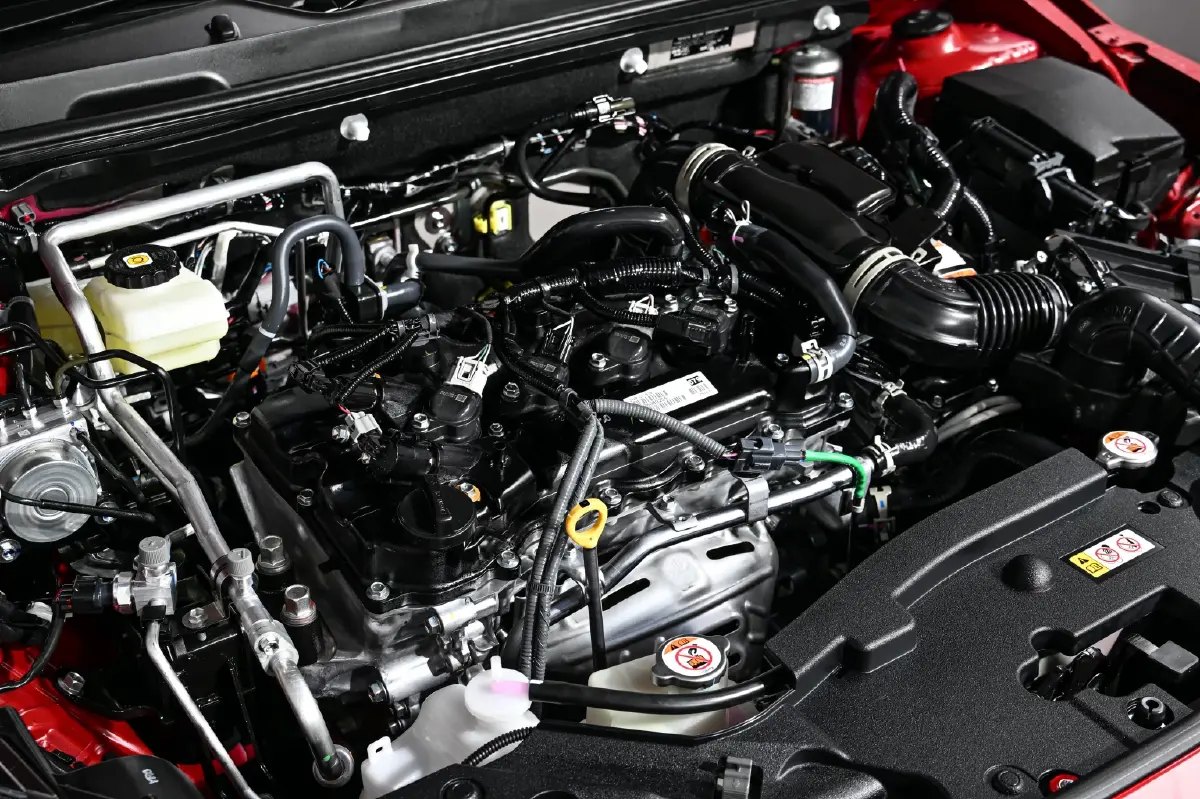 ยันพร้อมชนทุกพลังงาน โตโยต้า YARIS ATIV Hybrid เริ่ม 7.19 แสน