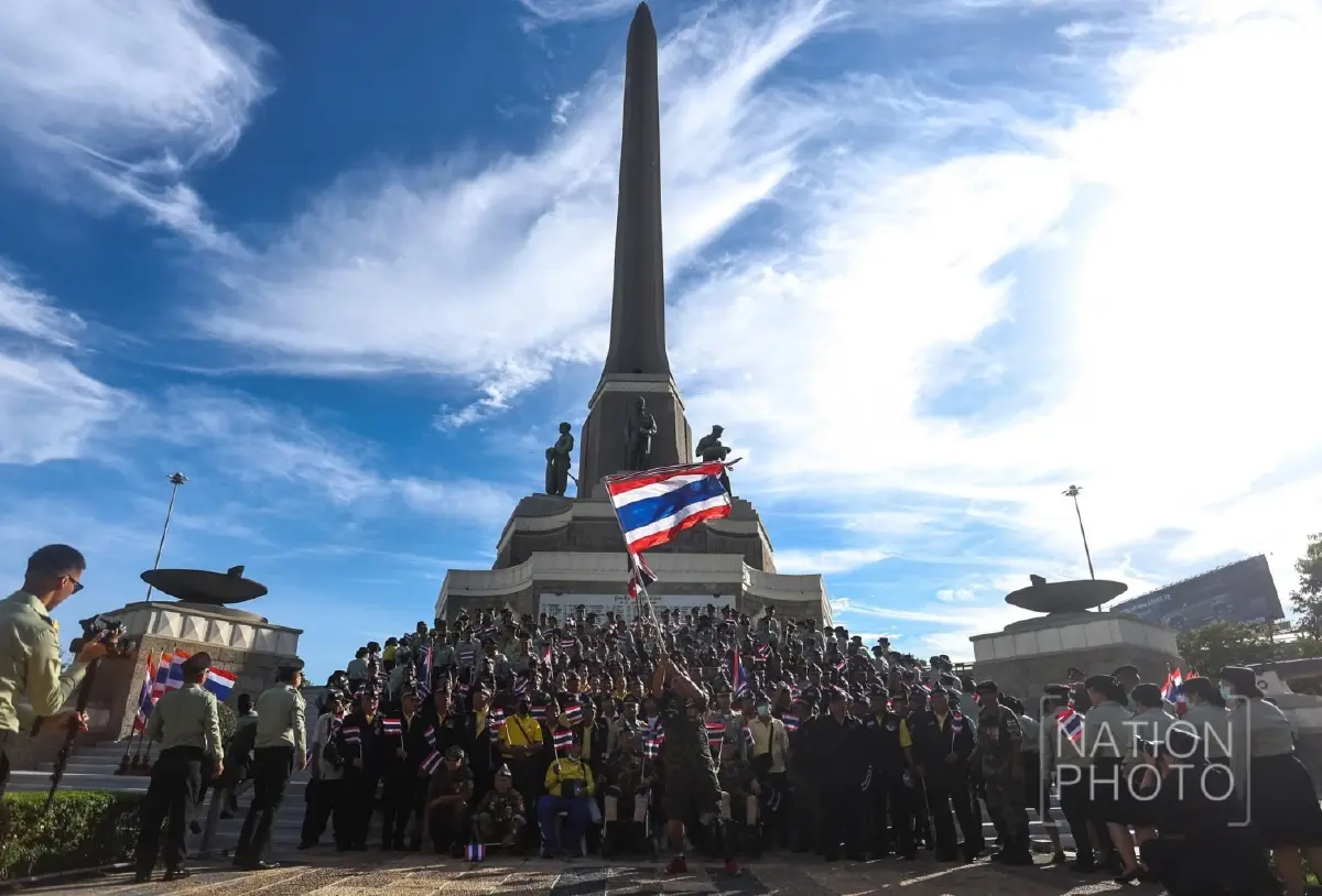 'ทหารผ่านศึก' รวมพล อนุสาวรีย์ฯ ปกป้องแผ่นดิน ส่งใจถึงแนวหน้า สดุดีผู้กล้า