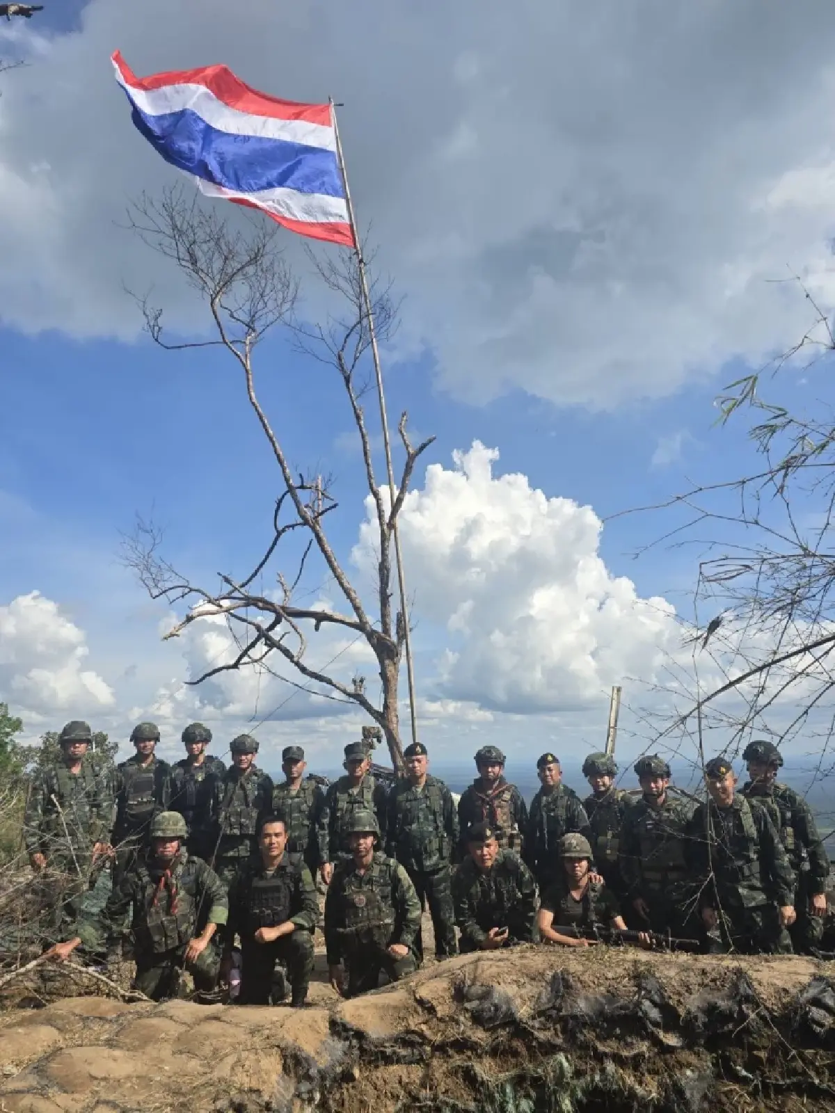 มทภ.2 ตรวจเยี่ยมภูมะเขือ ย้ำกำลังพล ไม่ประมาท ปกป้องอธิปไตย