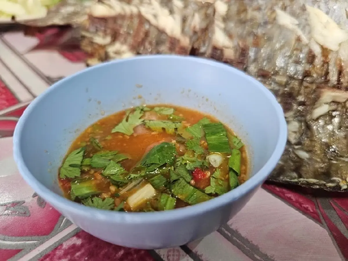 ‘โสเจ๊ง’ ยังไม่เจ๊ง ขายอาหารอีสาน อร่อยมานานใน ‘ย่านอโศก’