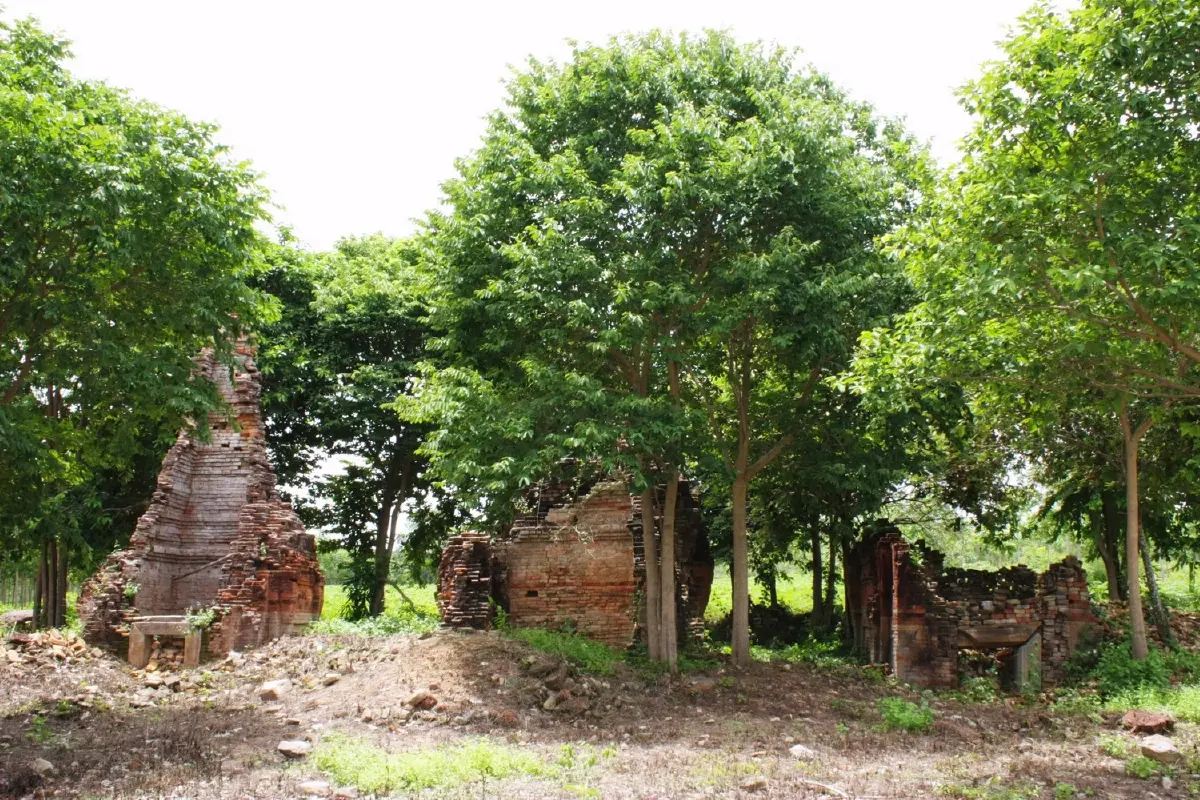 บายแบก...ปราสาทติดชายแดน