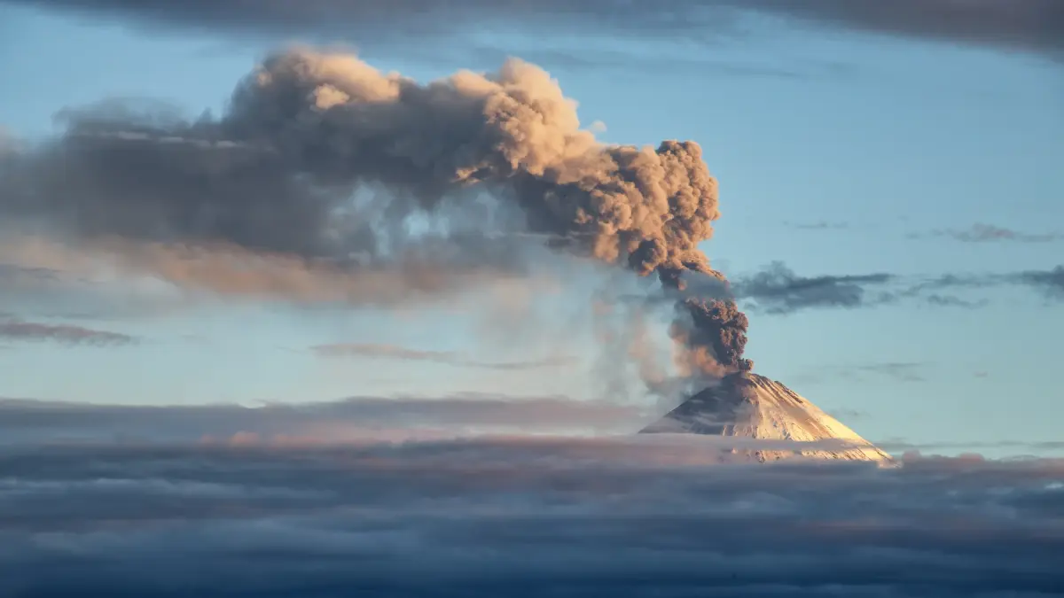 ภูเขาไฟระเบิด 7 ลูกติด ปรากฏการณ์หายาก หลังรัสเซีย ‘แผ่นดินไหว’ ครั้งใหญ่