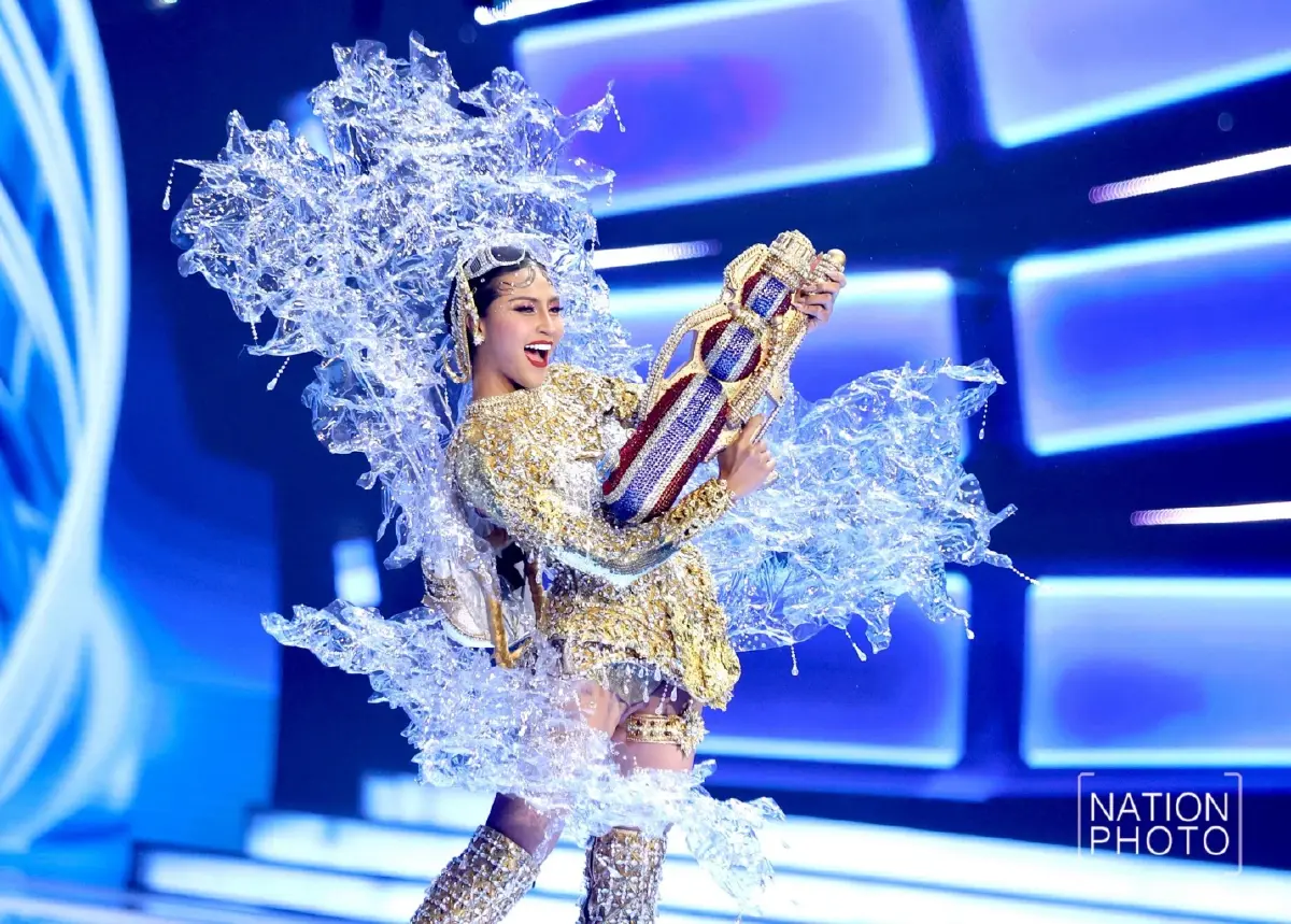 เผยโฉม ชุดประจำชาติ Miss Universe Thailand 2025 เฉิดฉายเวทีจักรวาล