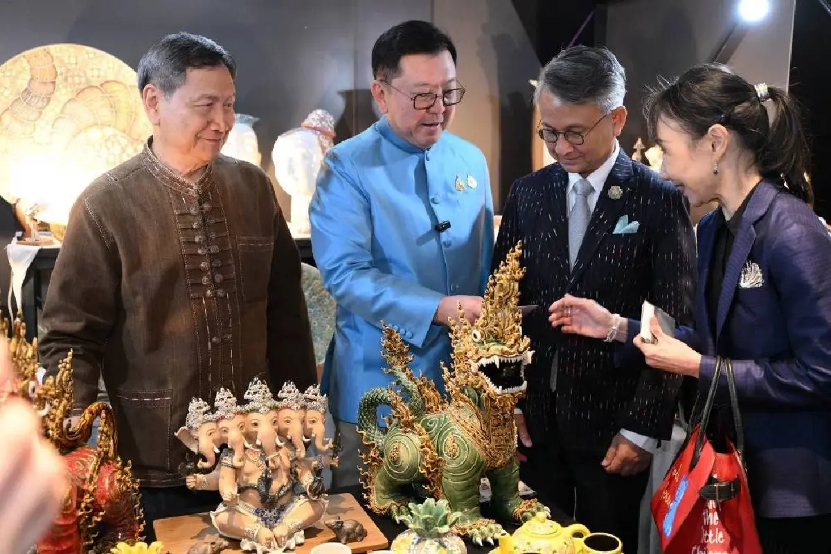 อัตลักษณ์แห่งสยาม #16 ครั้งแรกชมผลงานครูศิลป์ฯ ผู้เขียนพัดทรง