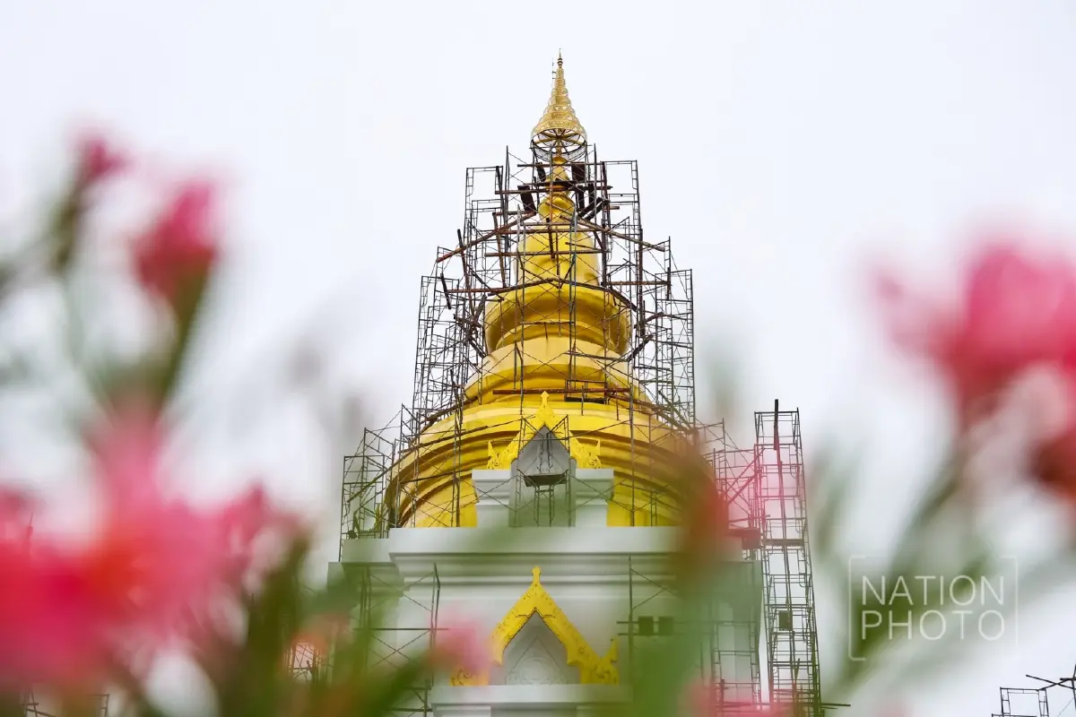 'ฉาย บุนนาค' นำทีมเนชั่น ทอดผ้าป่าสามัคคี สร้าง โกเมศไตรรัตนเจดีย์