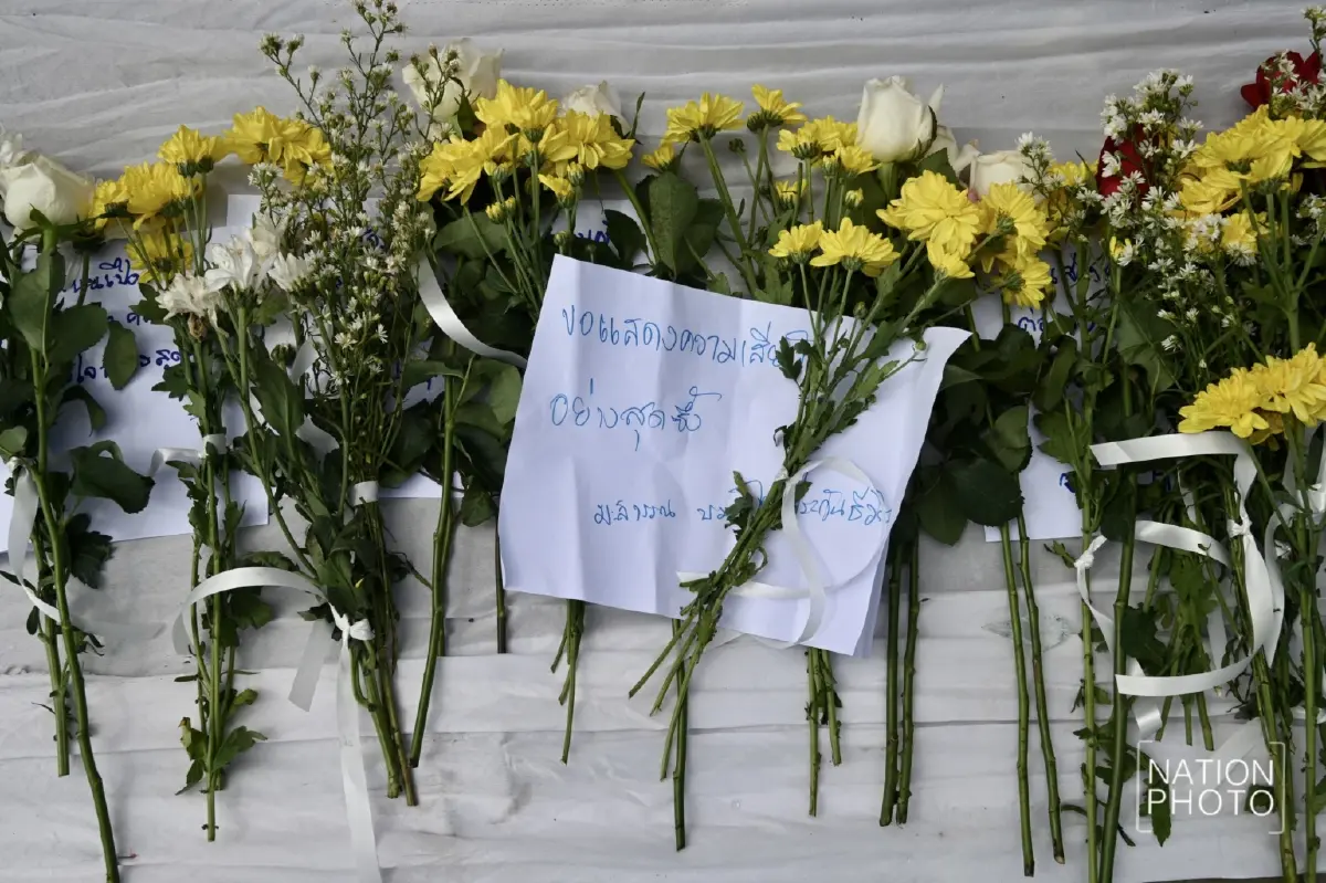 ชาวกันทรลักษ์ หลั่งน้ำตา อาลัยเหยื่อจรวด ปตท. เขมรไร้มนุษยธรรม