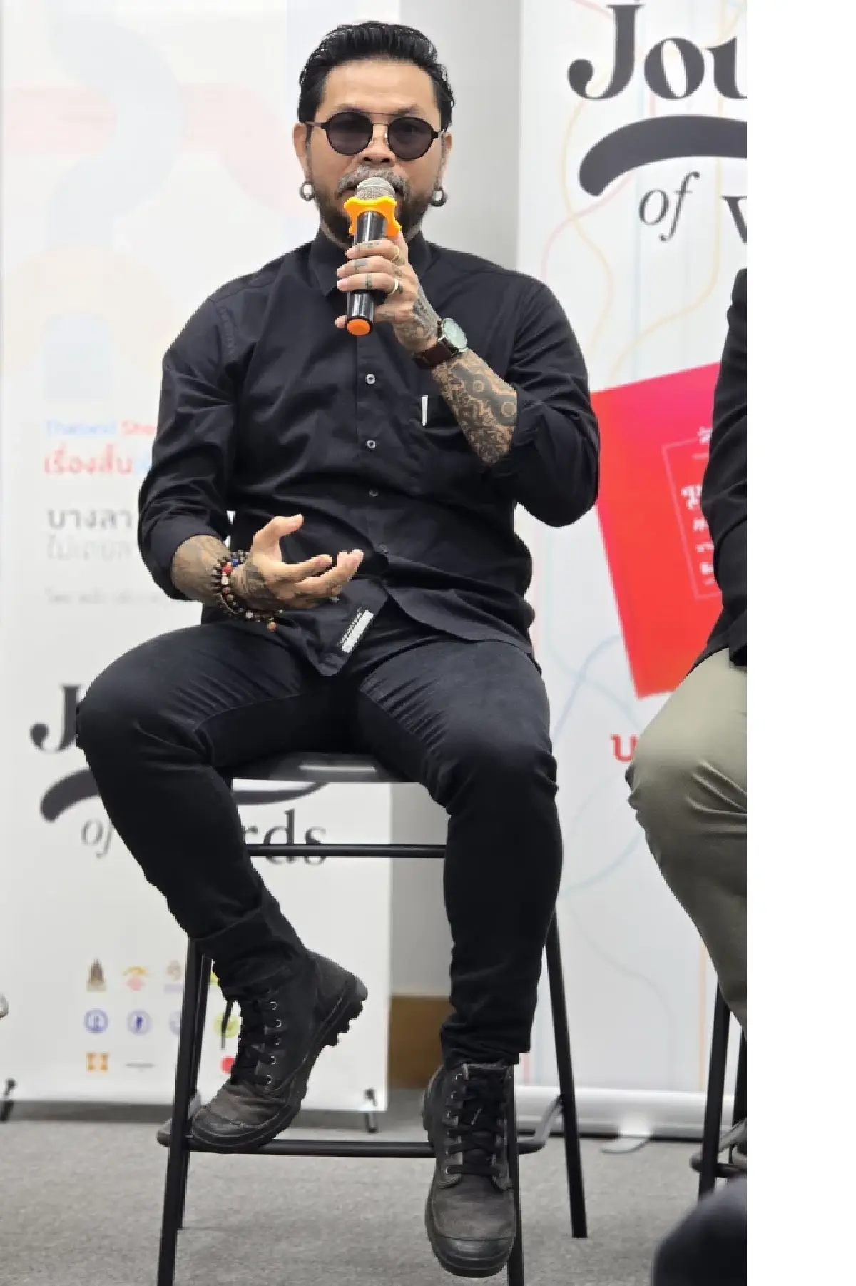 ‘บางลาไม่เคยลาก่อน’ เรื่องสั้นไทยเดินทาง 'Journey of Words'  ไปกับนักท่องเที่ยว