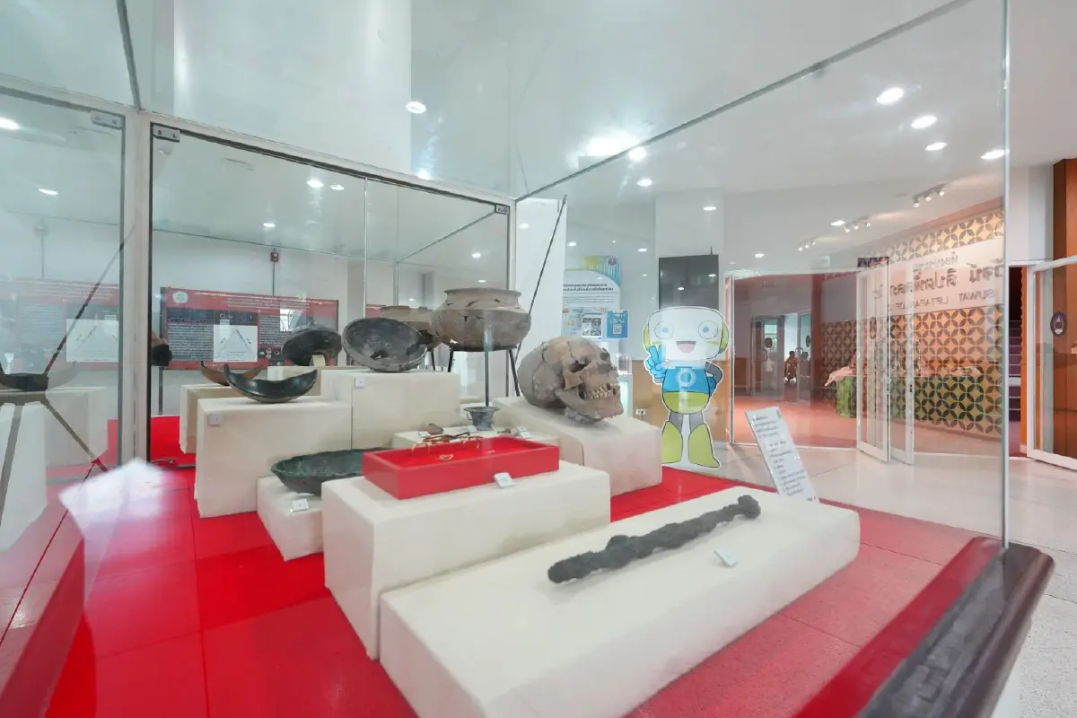 ซินโครตรอน ตรวจธาตุทองโบราณ  หลุมศพโนนพลล้านโคราช แหล่งโบราณคดียุคก่อนประวัติศาสตร์