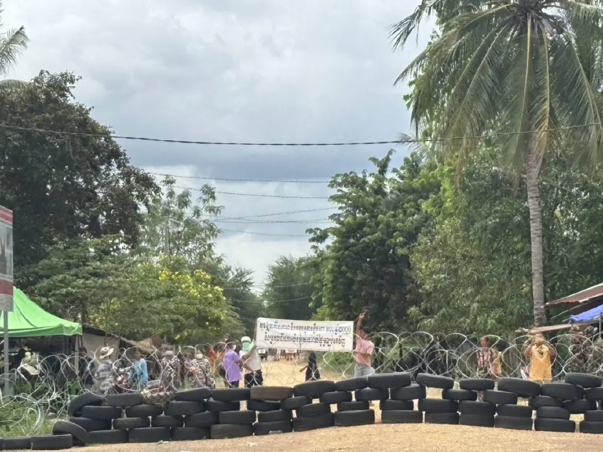 เสธ.เบิร์ด ลงพื้นที่ชายแดนไทย-กัมพูชา จุดชาวเขมรจะรื้อลวดหนาม