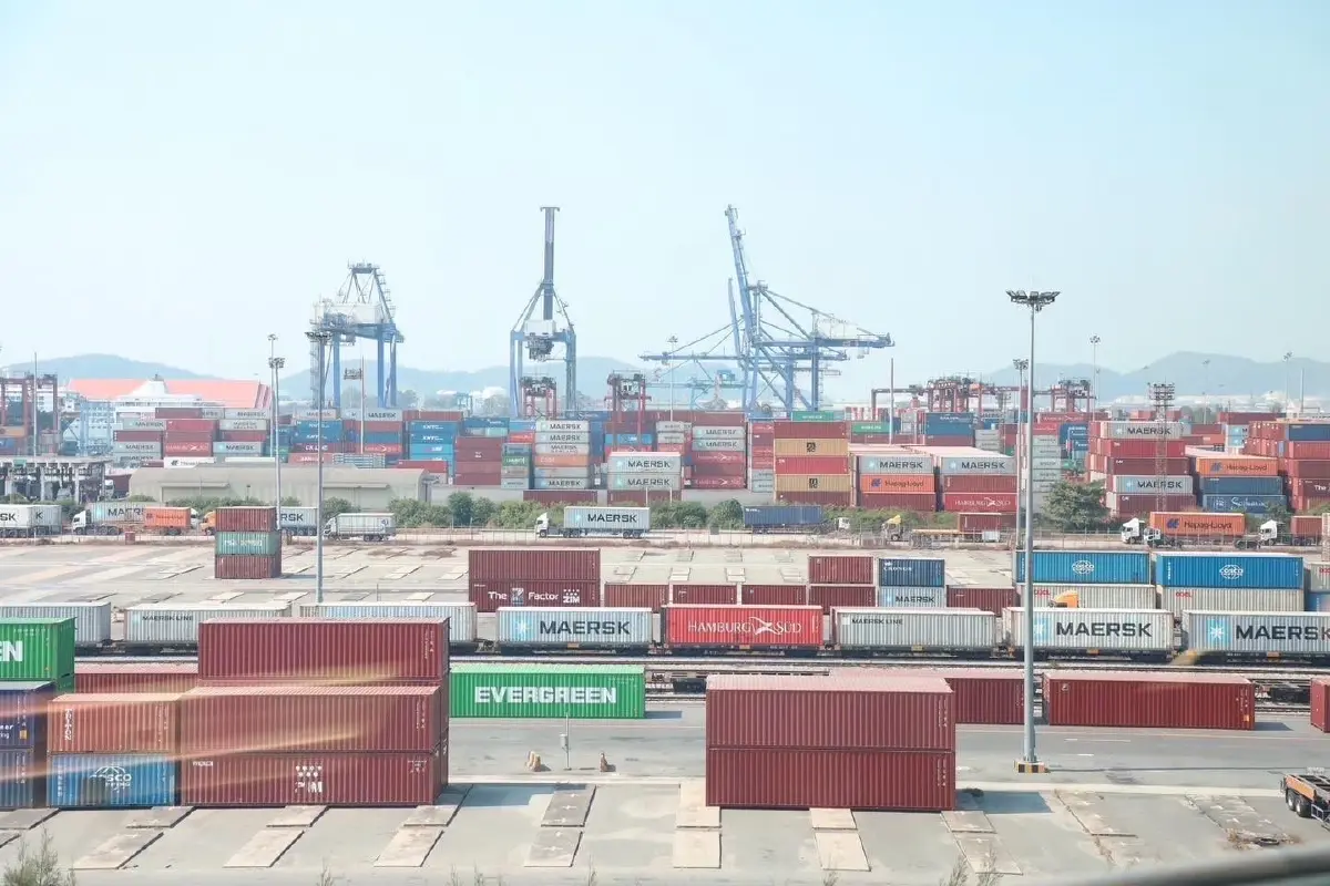 ครม. ไฟเขียวงบ 2.4 พันล้าน ซื้อโบกี้รถไฟ 946 คัน ดันขนส่งทางราง