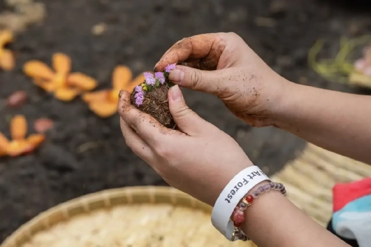 Farewell to Maman งานเลี้ยงอำลาแม่แมงมุม ณ ศิลป่า ‘เขาใหญ่’
