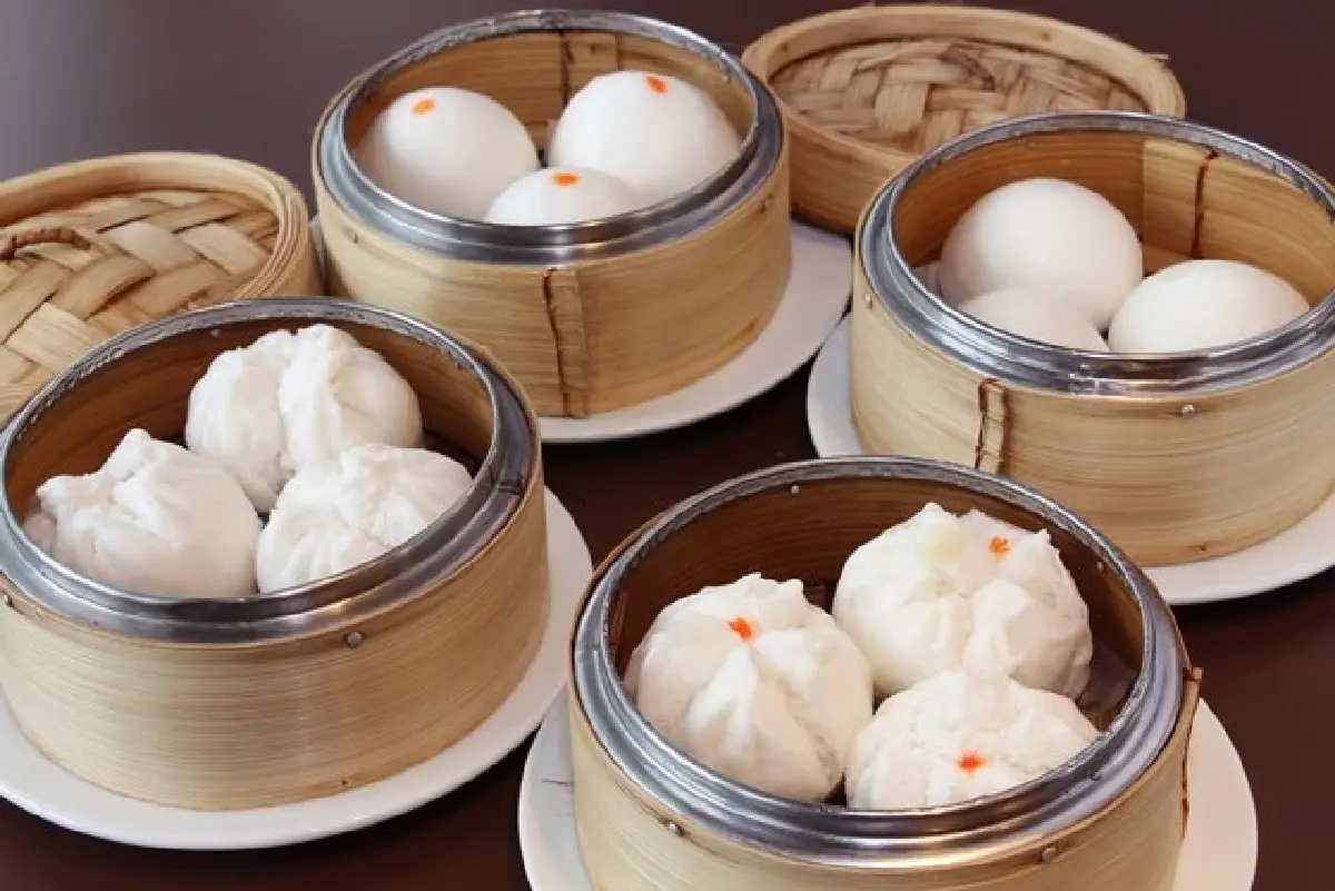 ‘เซตอาหารไทย’  ห้องอาหารเรือนต้น โรงแรมมณเฑียร สุรวงศ์ กรุงเทพฯ