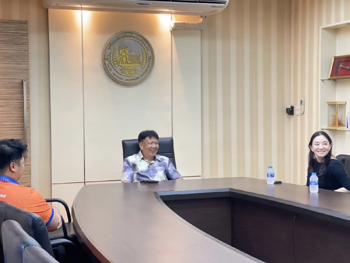 อบจ.ศรีสะเกษ รับมอบเงิน2ล้านบาทจากบริษัท ดูโฮม จำกัด