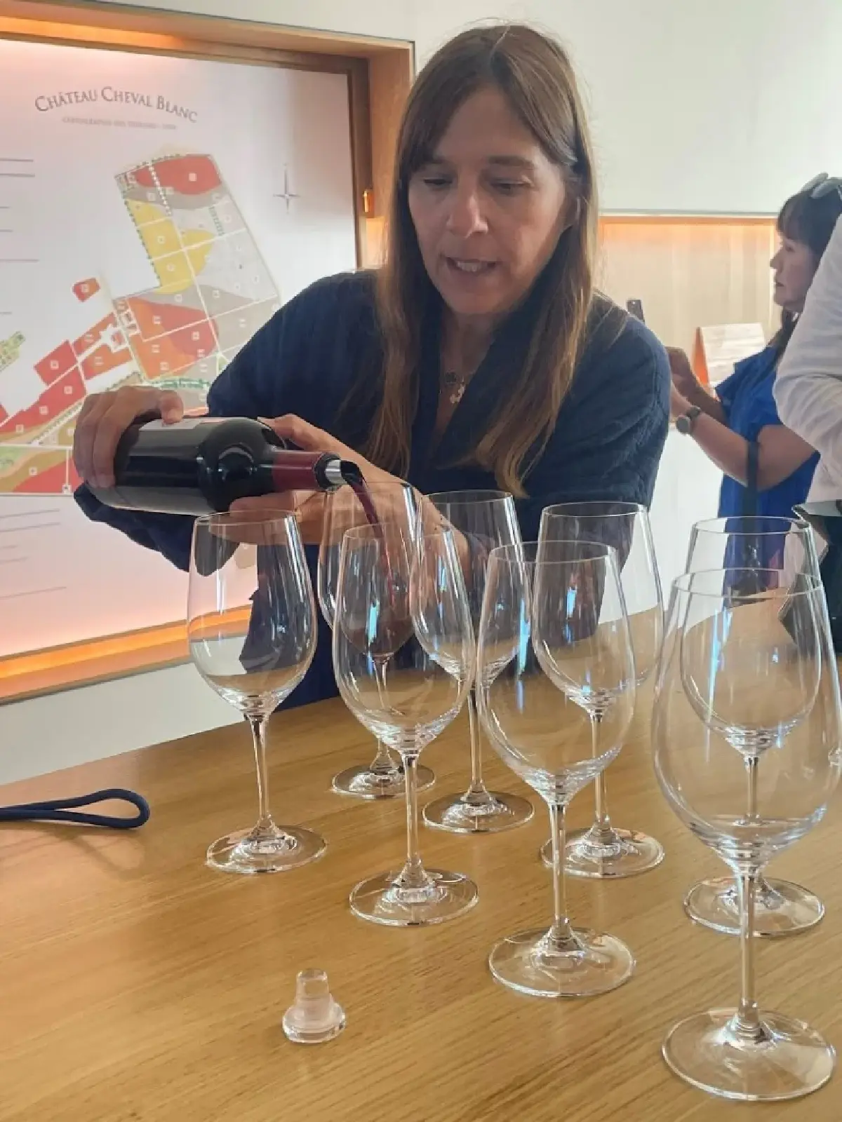 ชาโต เชอวาล บลอง ชิมเจ้า ‘ม้าขาว’ ถึงชาโต