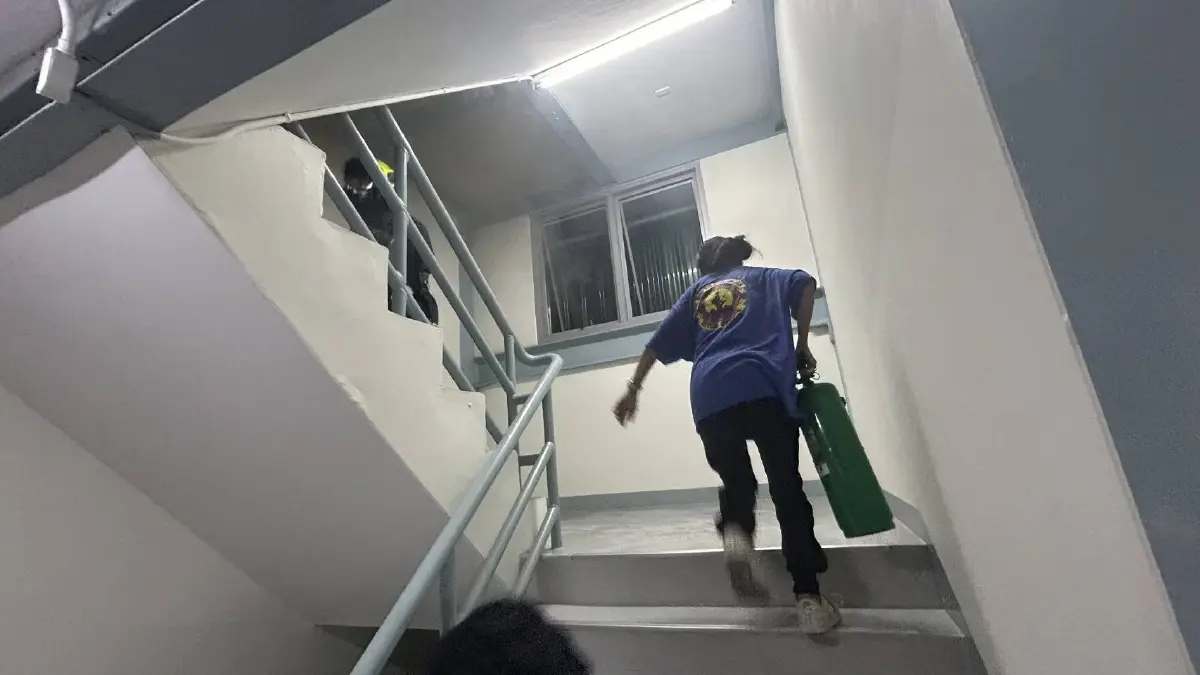 ไฟไหม้อาคารใหญ่ ซ.โพธิ์แก้ว 3 ถนนลาดพร้าว 101 กู้ภัยเร่งดับเพลิง