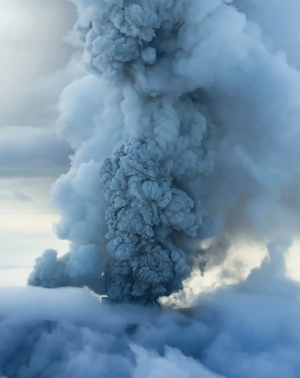 ภูเขาไฟระเบิด 7 ลูกติด ปรากฏการณ์หายาก หลังรัสเซีย ‘แผ่นดินไหว’ ครั้งใหญ่