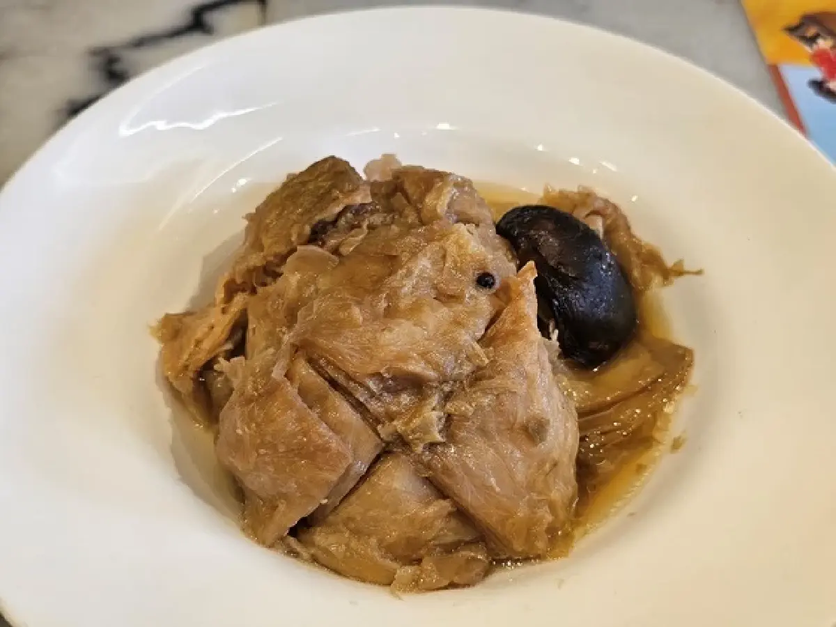 ‘ข้าวอบหม้อดิน’ อาหารจีนดั้งเดิม ที่ ‘Claypot King’ เยาวราช