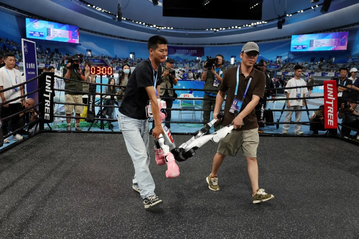 ชมภาพ 'แข่งโอลิมปิกส์หุ่นยนต์' ที่จีน โชว์ความล้ำ 'ฮิวมานอยด์' ยุคใหม่