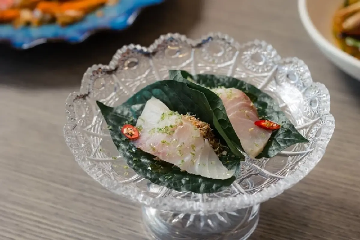 ‘นาราไทย คูซีน’ จับมือ ‘เชฟเบนซ์ อัครเดช’ เปิด ‘สำรับไทย’