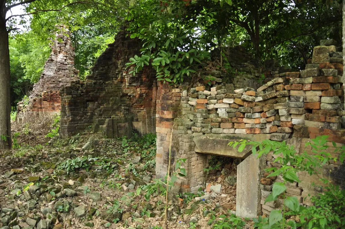 บายแบก...ปราสาทติดชายแดน