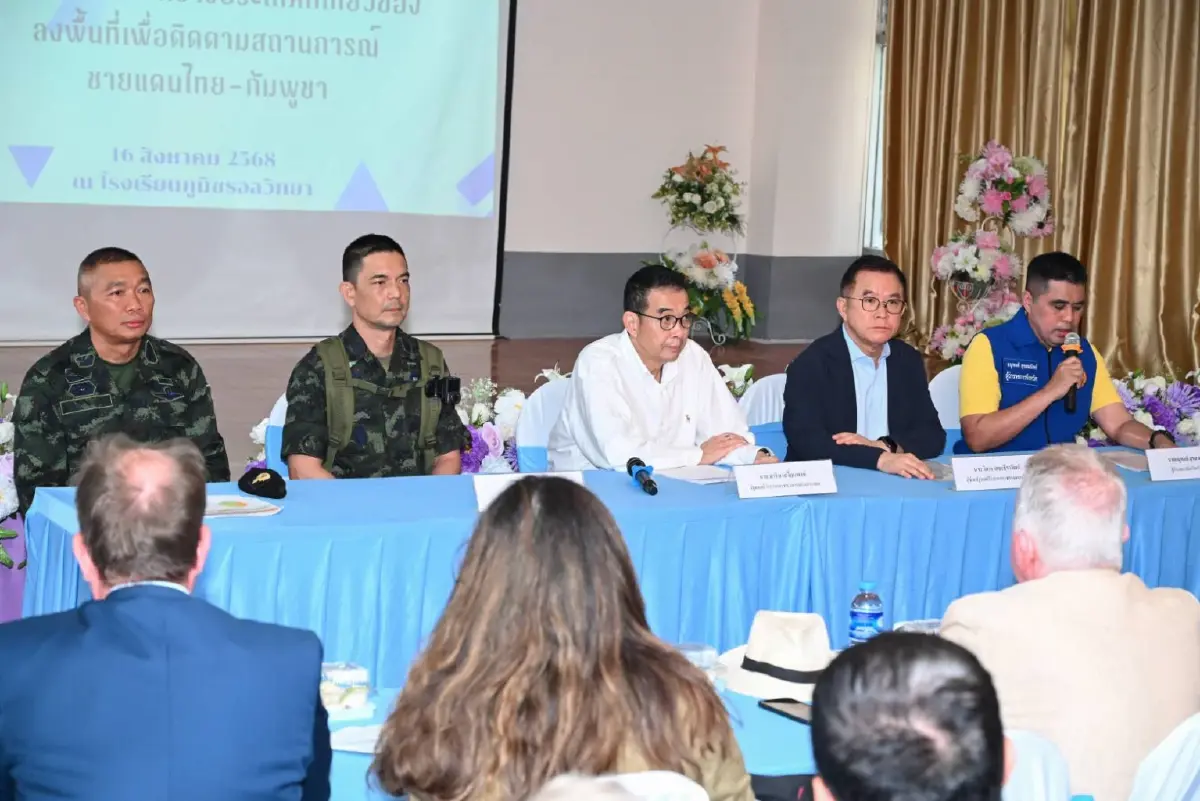 ‘มาริษ’ พาคณะทูต-รัฐภาคีอนุสัญญาออตตาวา ลงพื้นที่ชี้หลักฐานทุุ่นระเบิดกัมพูชา