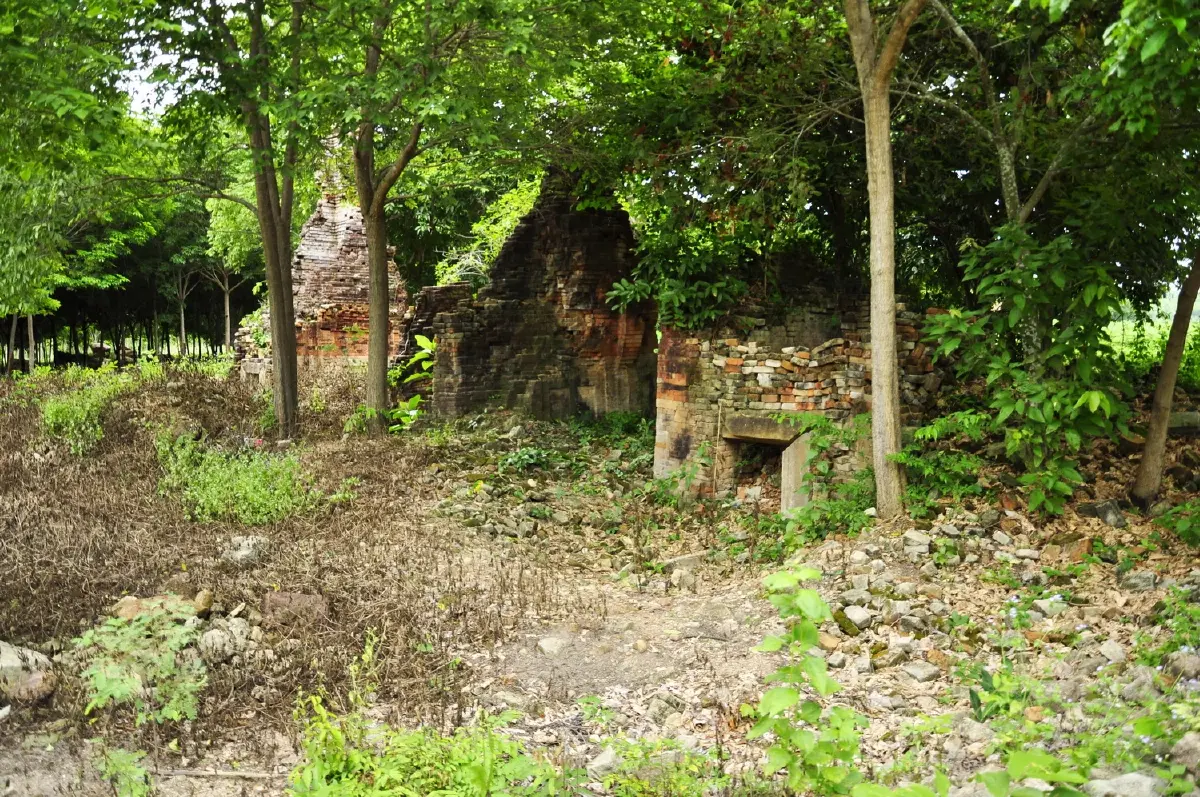 บายแบก...ปราสาทติดชายแดน