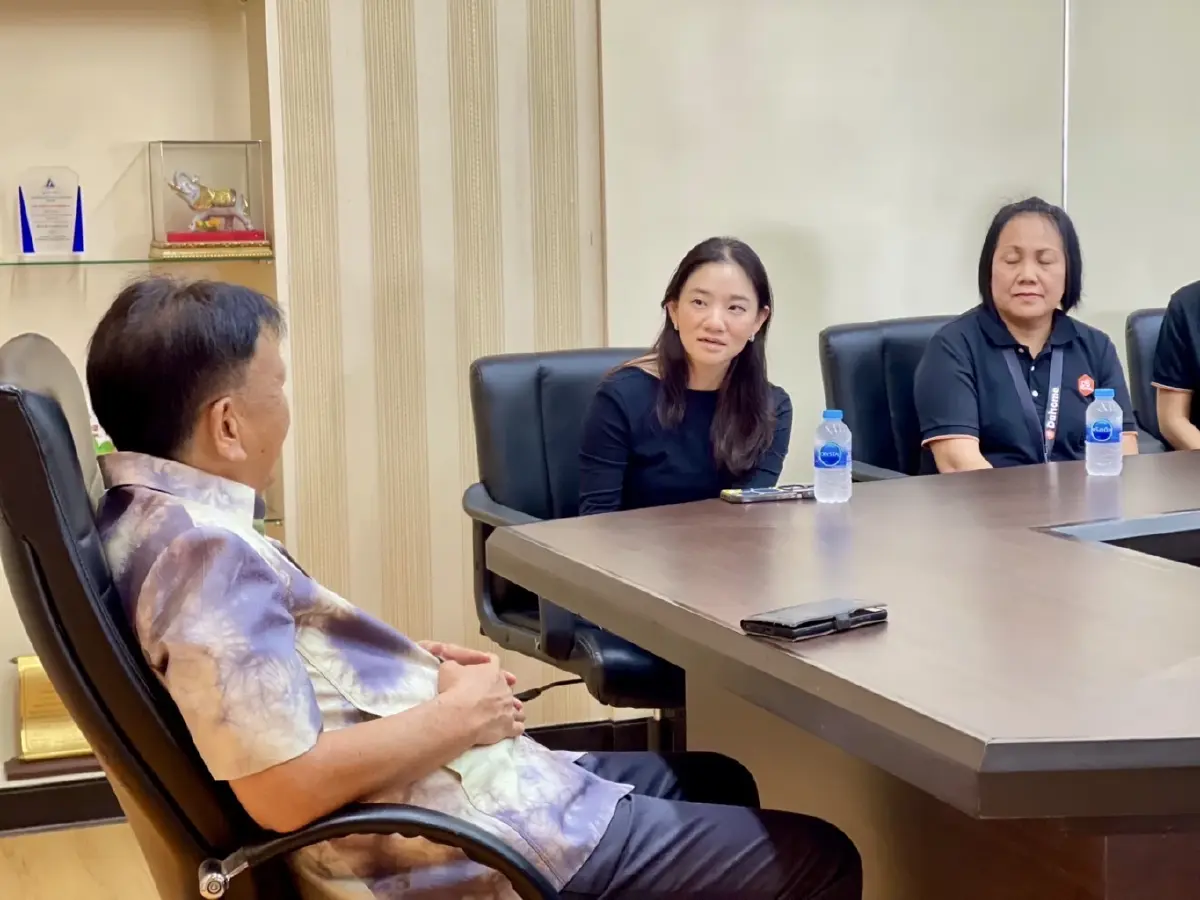 อบจ.ศรีสะเกษ รับมอบเงิน2ล้านบาทจากบริษัท ดูโฮม จำกัด