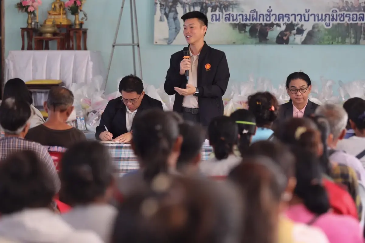 ผู้นำฝ่ายค้านเปิดเวที 2 จว.ชายแดน แนะรัฐเปิดจุด one-stop เยียวยา