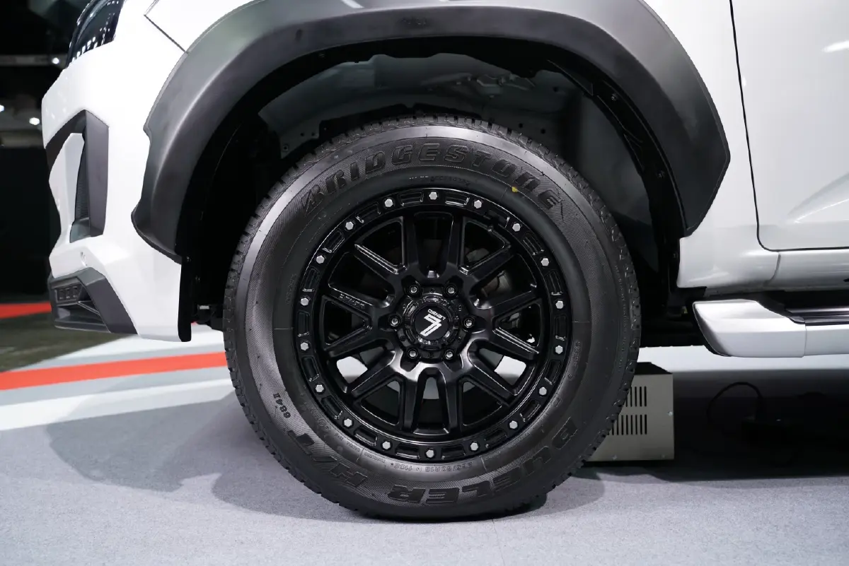 อีซูซุ มังกรทอง  นำทีมรถแต่ง บุกงาน “Bangkok Auto Salon 2025”