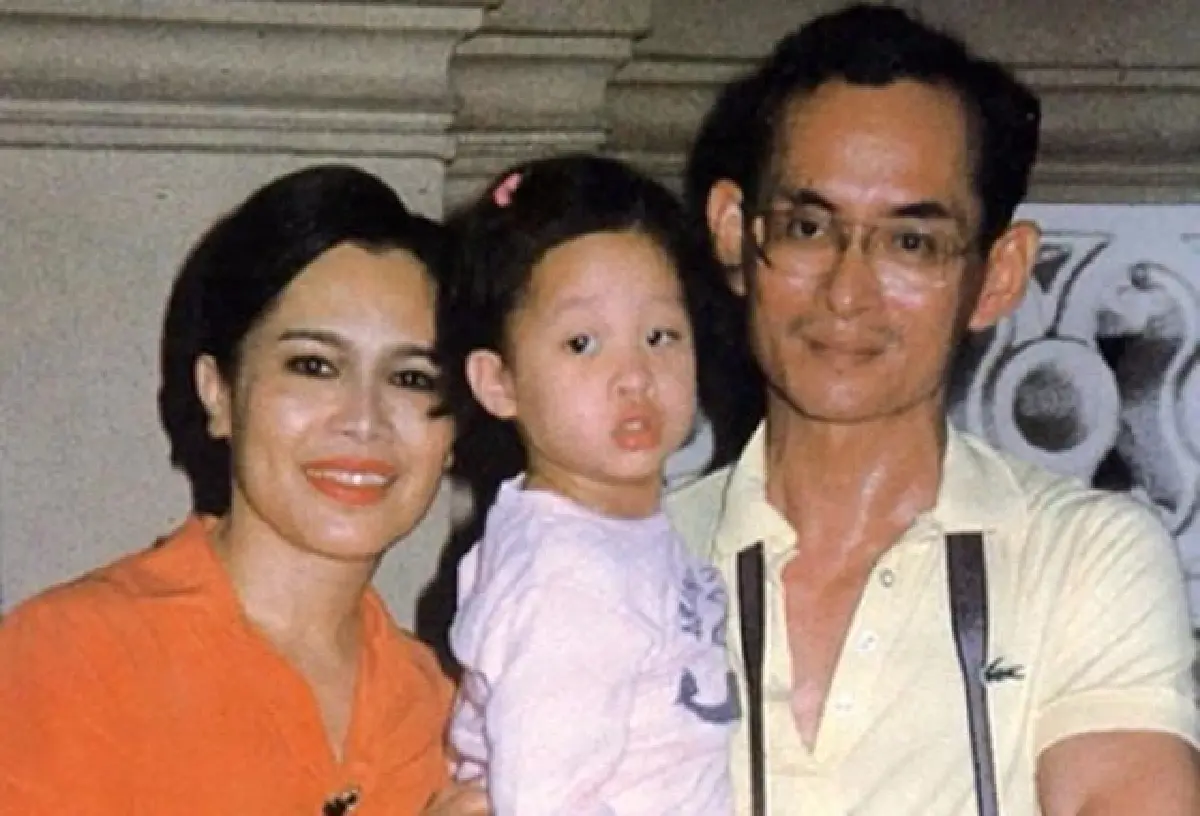 พระประวัติ สมเด็จพระเจ้าลูกเธอ เจ้าฟ้าพัชรกิติยาภาฯ เจ้าฟ้าของปวงชน