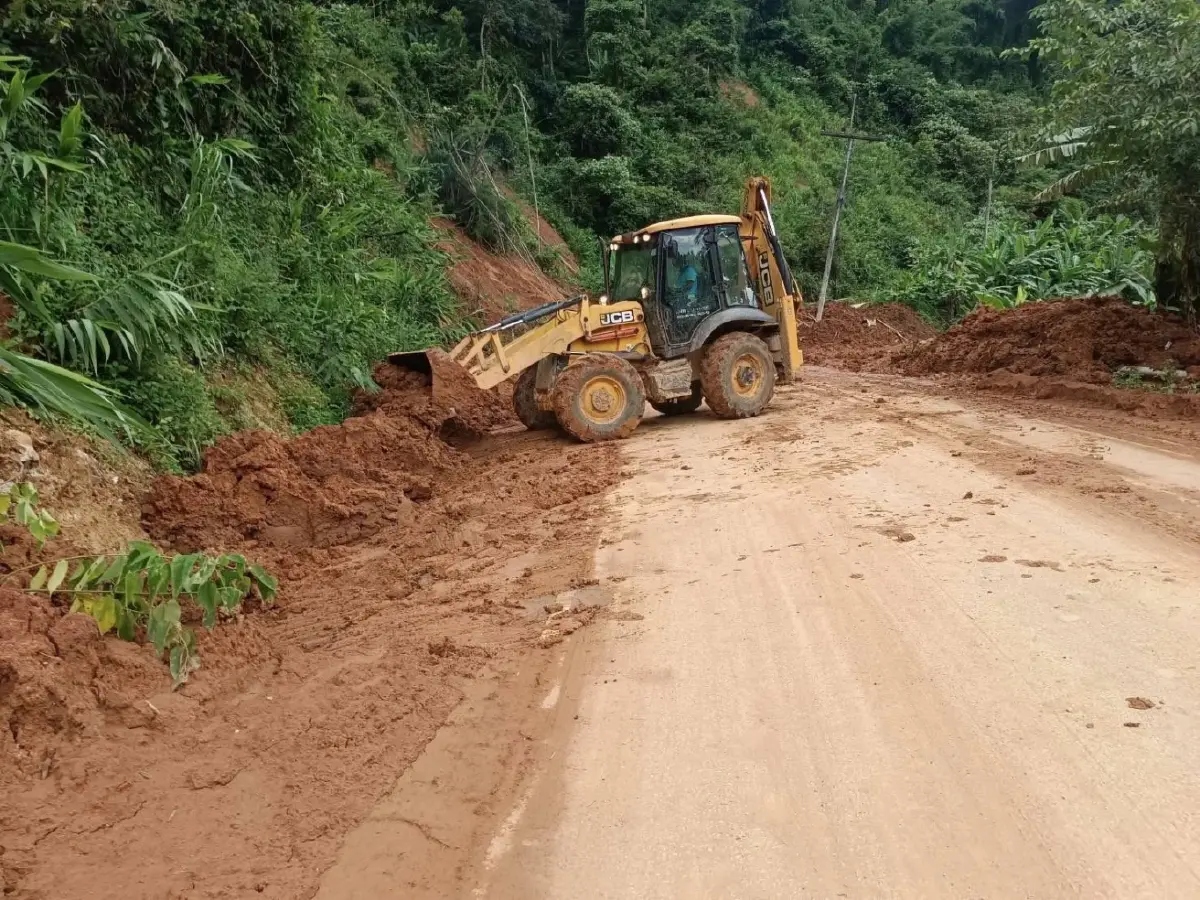 อัปเดต เส้นทางถูกน้ำท่วม - ดินสไลด์ ทช. แจ้ง รถผ่านไม่ได้ 10 สายทาง