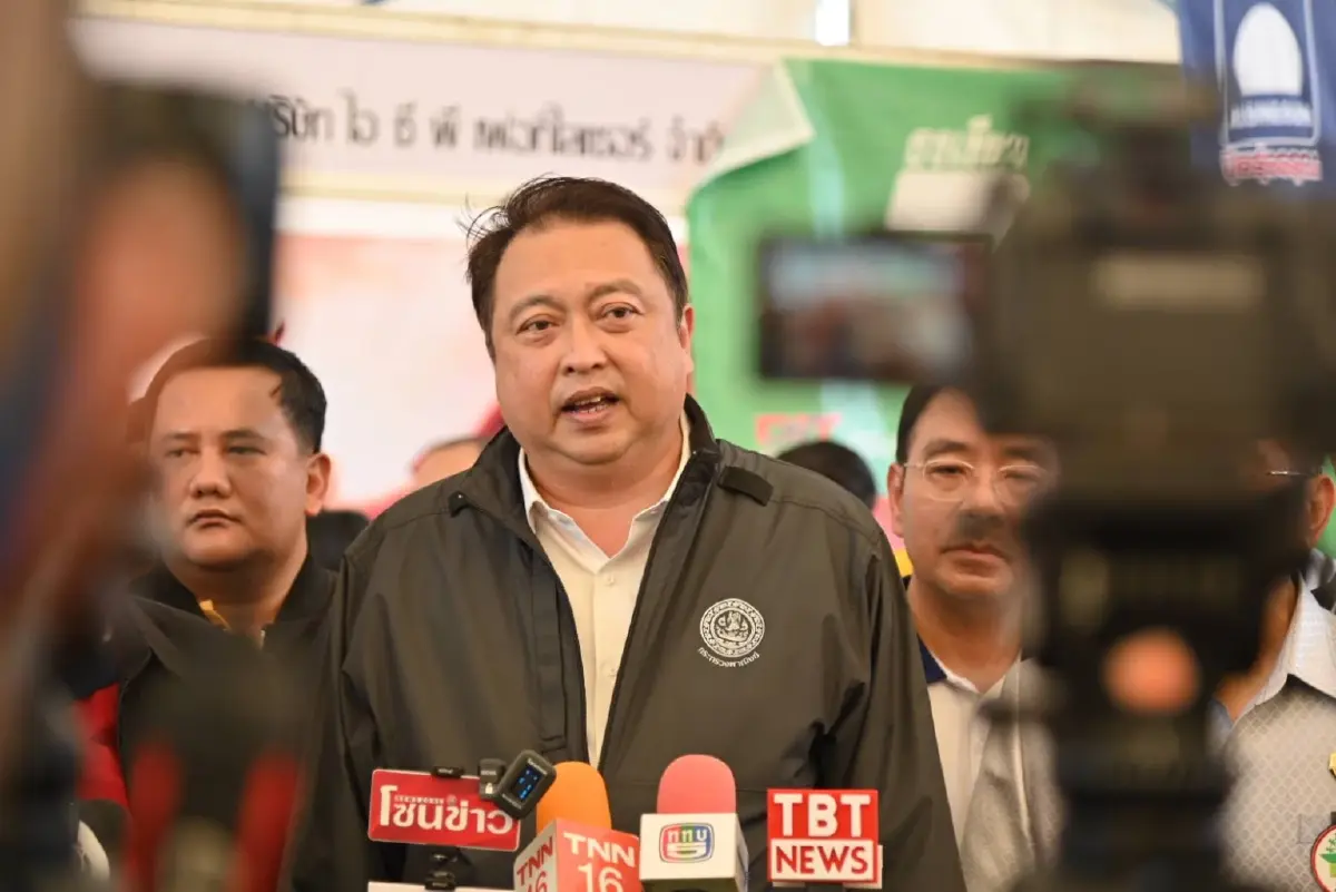 พาณิชย์ เปิดตัว 'ธงเขียว' ลดต้นทุนเกษตรกร จัดหนักปุ๋ยถูก-ยาดี