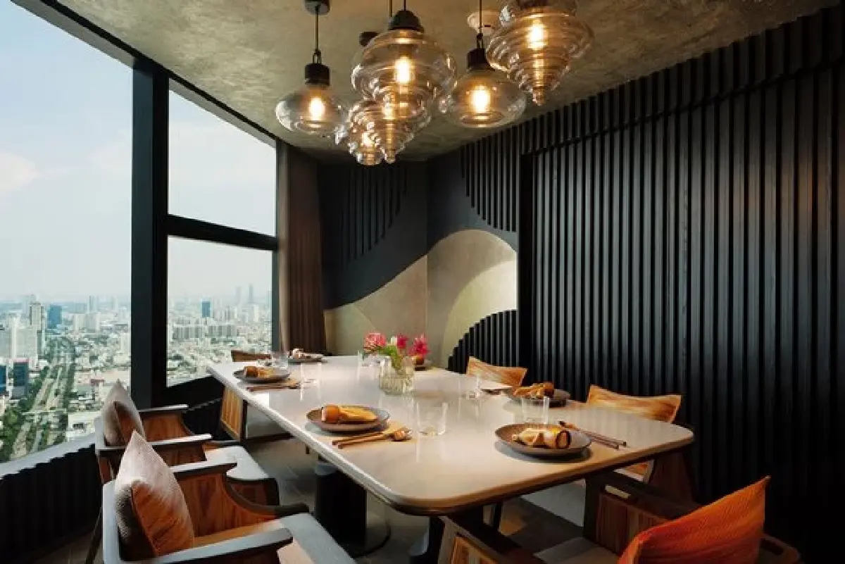 อาหารไทยมื้อค่ำ ระดับมิชลินสตาร์ วิวสุดปัง ที่ 'ฤดูกาล' โดย เชฟต้น