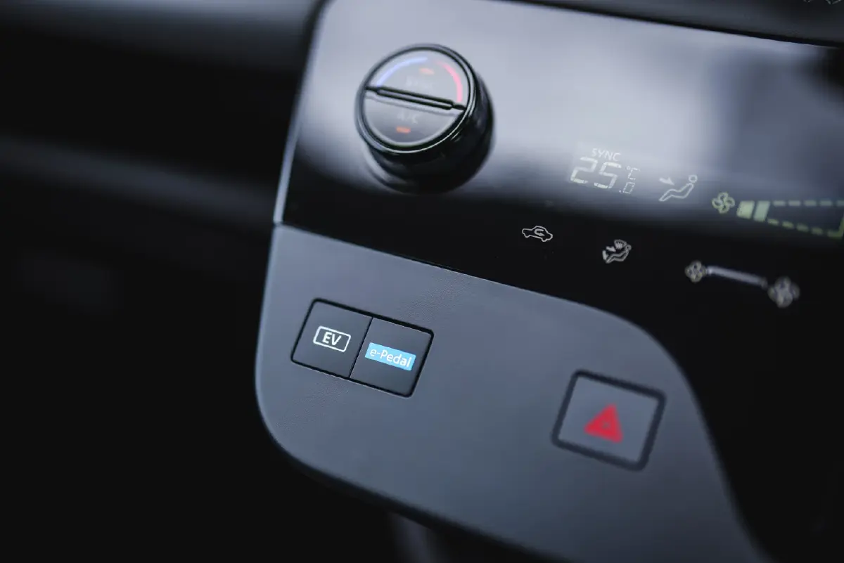 นิสสัน Serena e-Power ประหยัด ขับง่าย เร่งรีบได้ ใช้งานคล่องตัว 