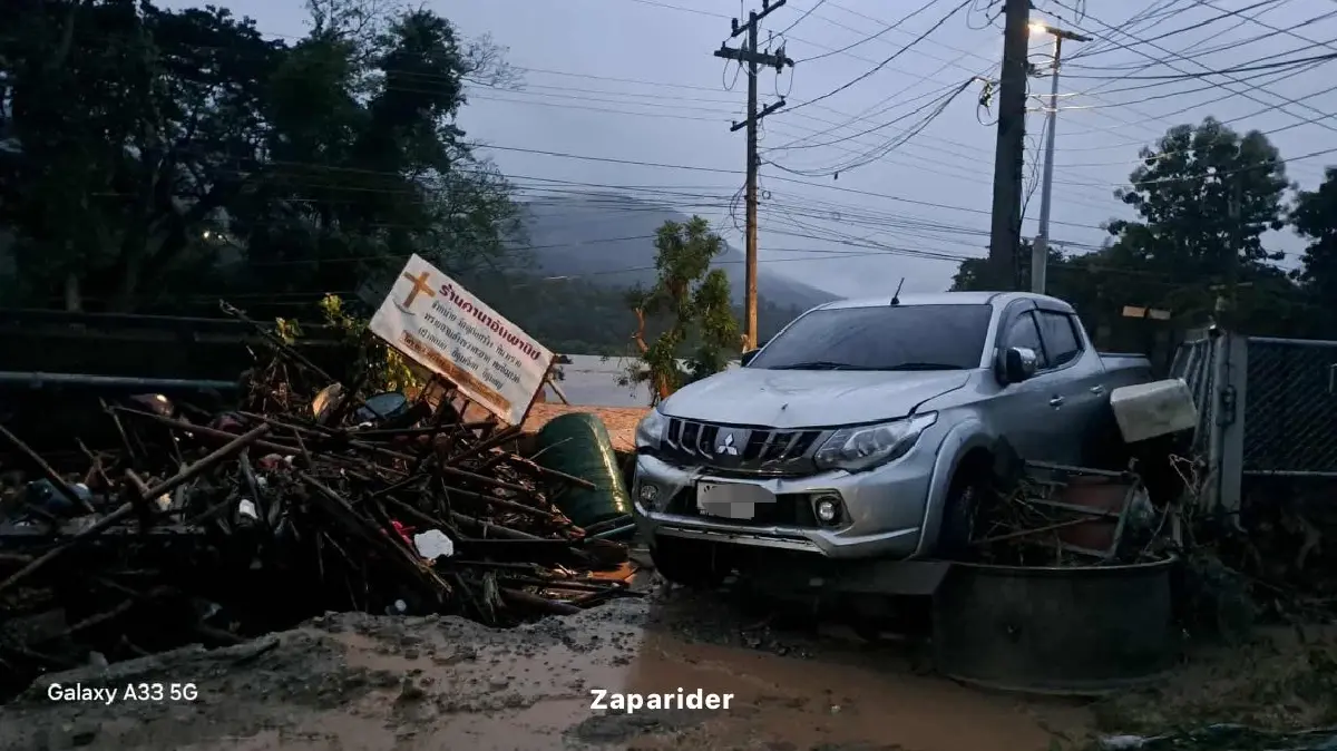 บัวลอย ถล่มเหนือ น้ำท่วมแม่ฮ่องสอน น้ำป่าซัดแม่สะเรียง สะพานขาด