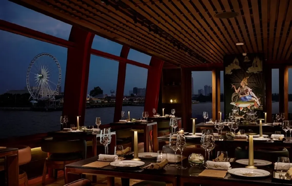 ‘เรืออัปสรา’ ชมสายน้ำเจ้าพระยา ชิม ‘อาหารไทยร่วมสมัย’