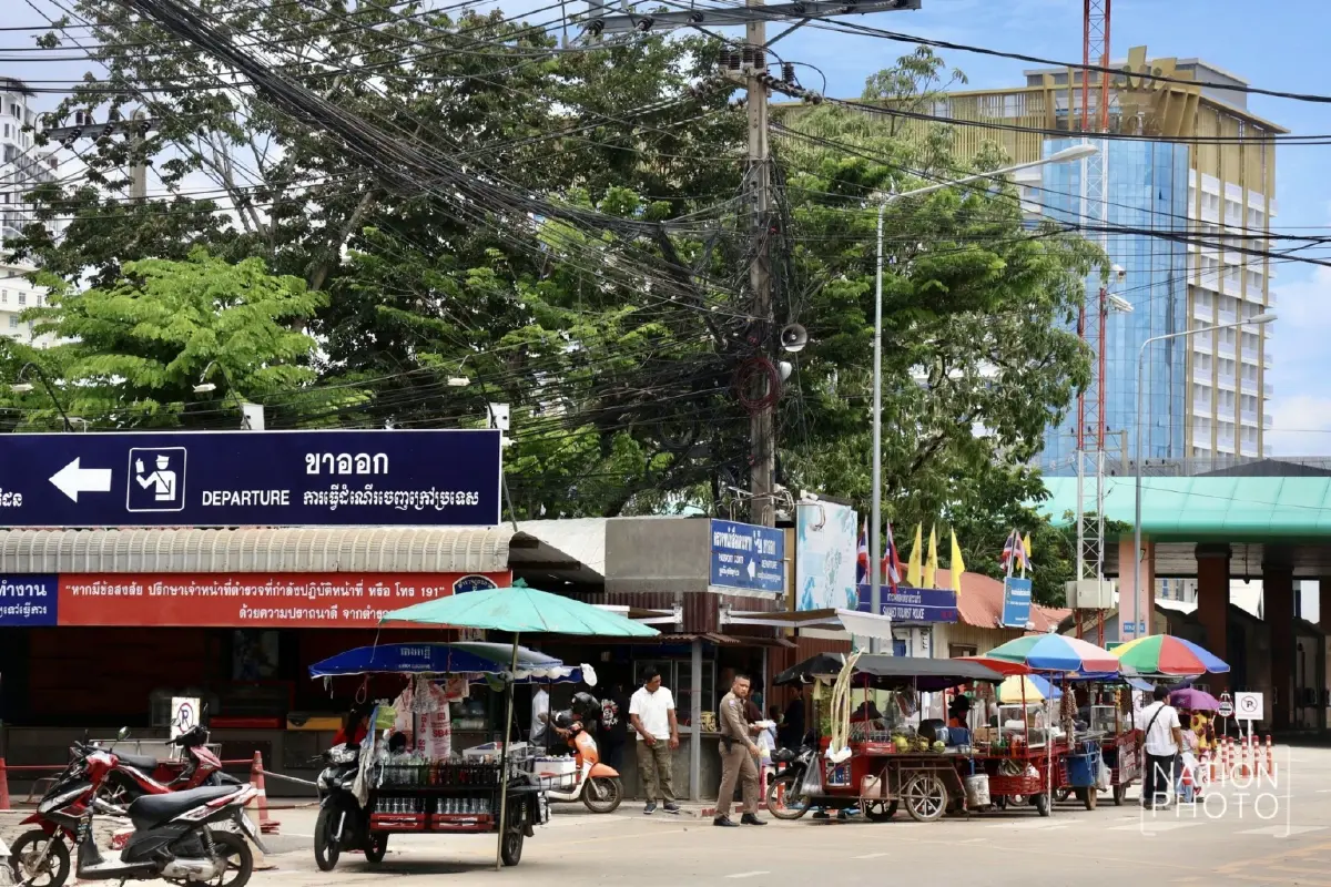 เงียบเหงา! ปิดด่านคลองลึก พบแรงงานชาวกัมพูชา ต่ออายุทำงานในไทย