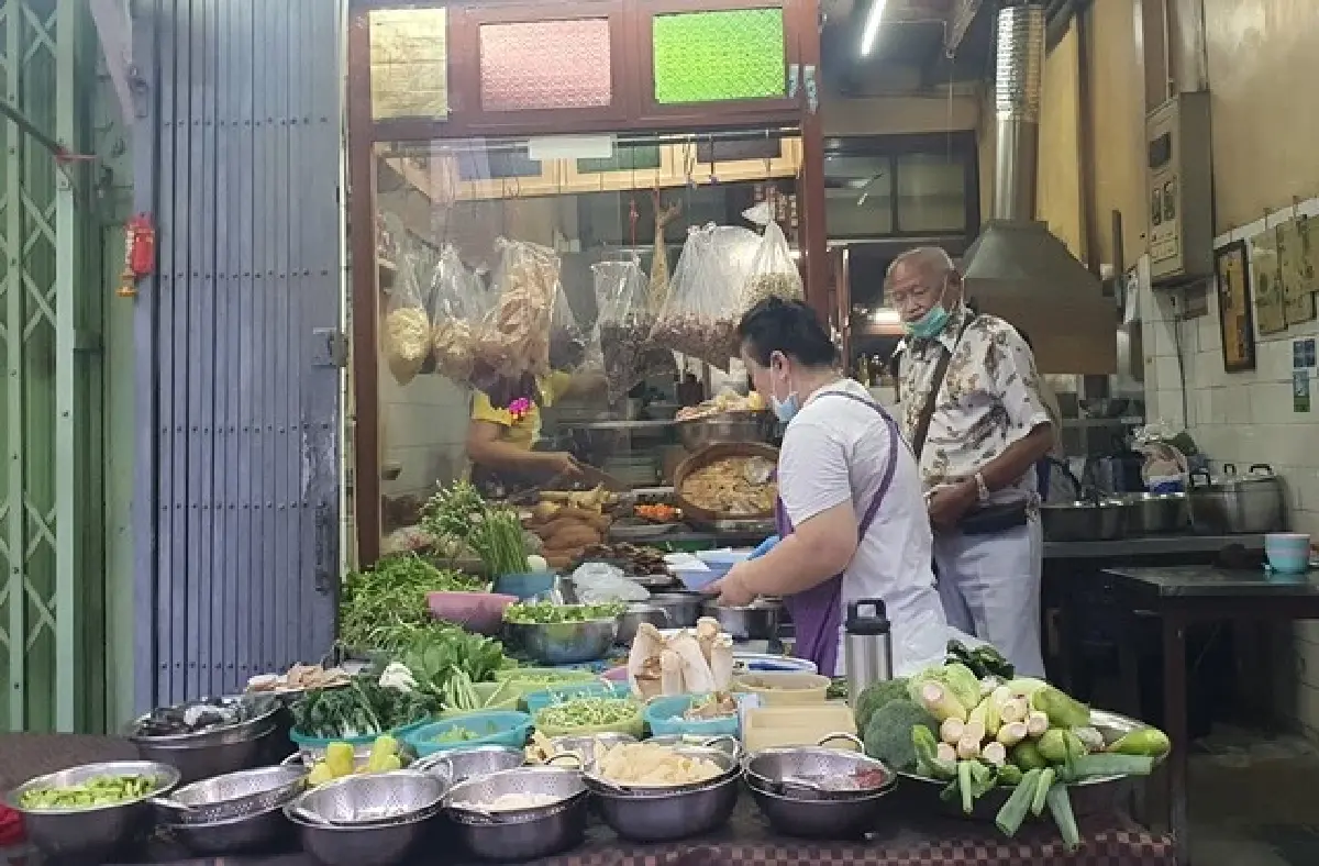 ‘6ร้านข้าวต้มกุ๊ย’ อร่อย ในดวงใจของ ‘หมูหวานชวนชิม’ ข้าวต้องดี