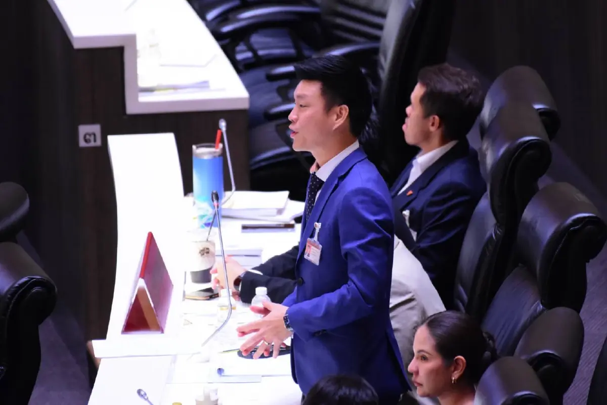 ‘เท้ง’ ยก 3 เหตุผลหนุน ‘อนุทิน’ นายกฯ ชวน พท.เป็น ‘ฝ่ายค้านข้างมาก’