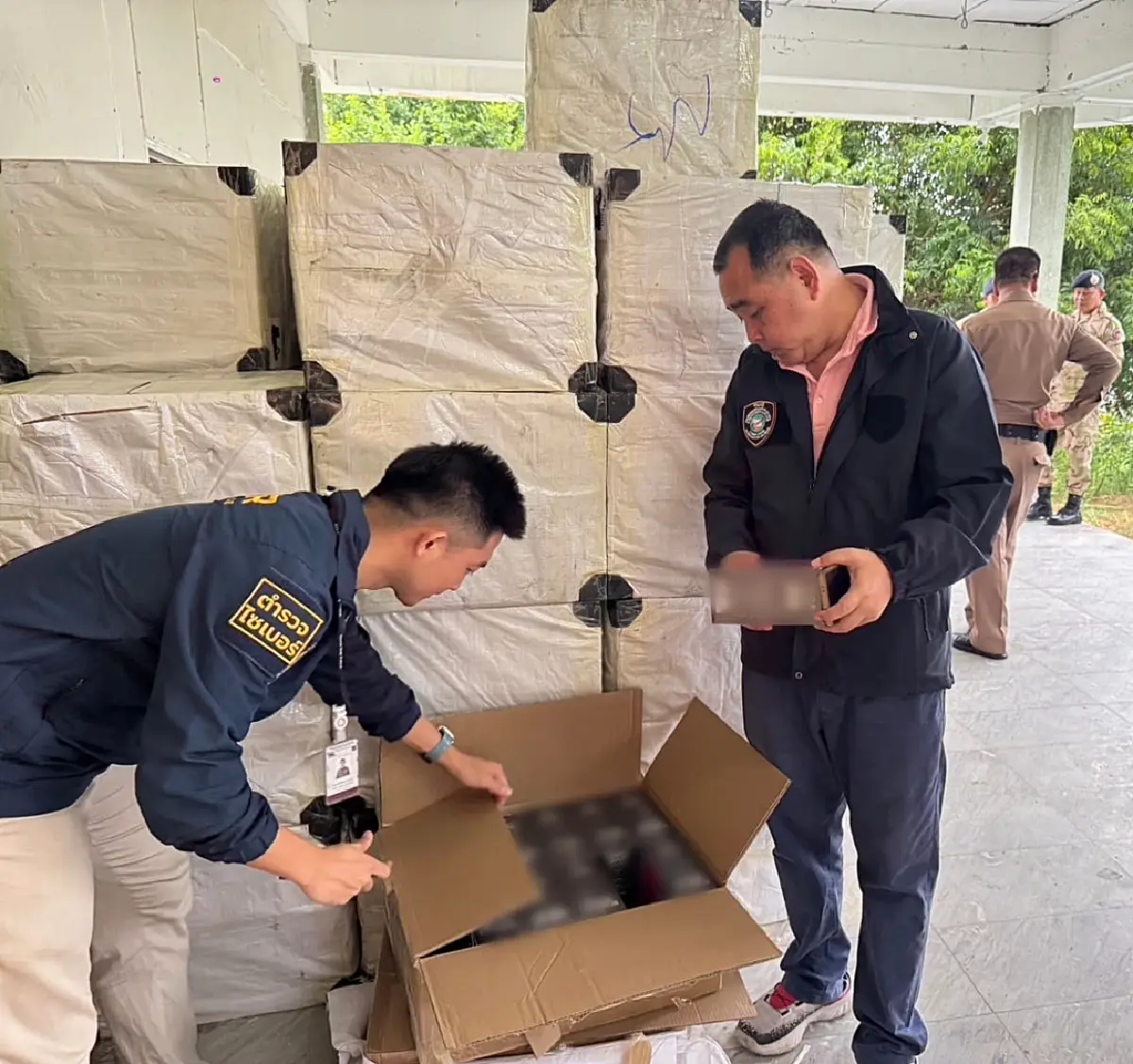 บิ๊กล็อต! ยึด "บุหรี่ไฟฟ้า" ครั้งมโหฬารกว่า 6 แสนชิ้น มูลค่ากว่า 90 ล้าน