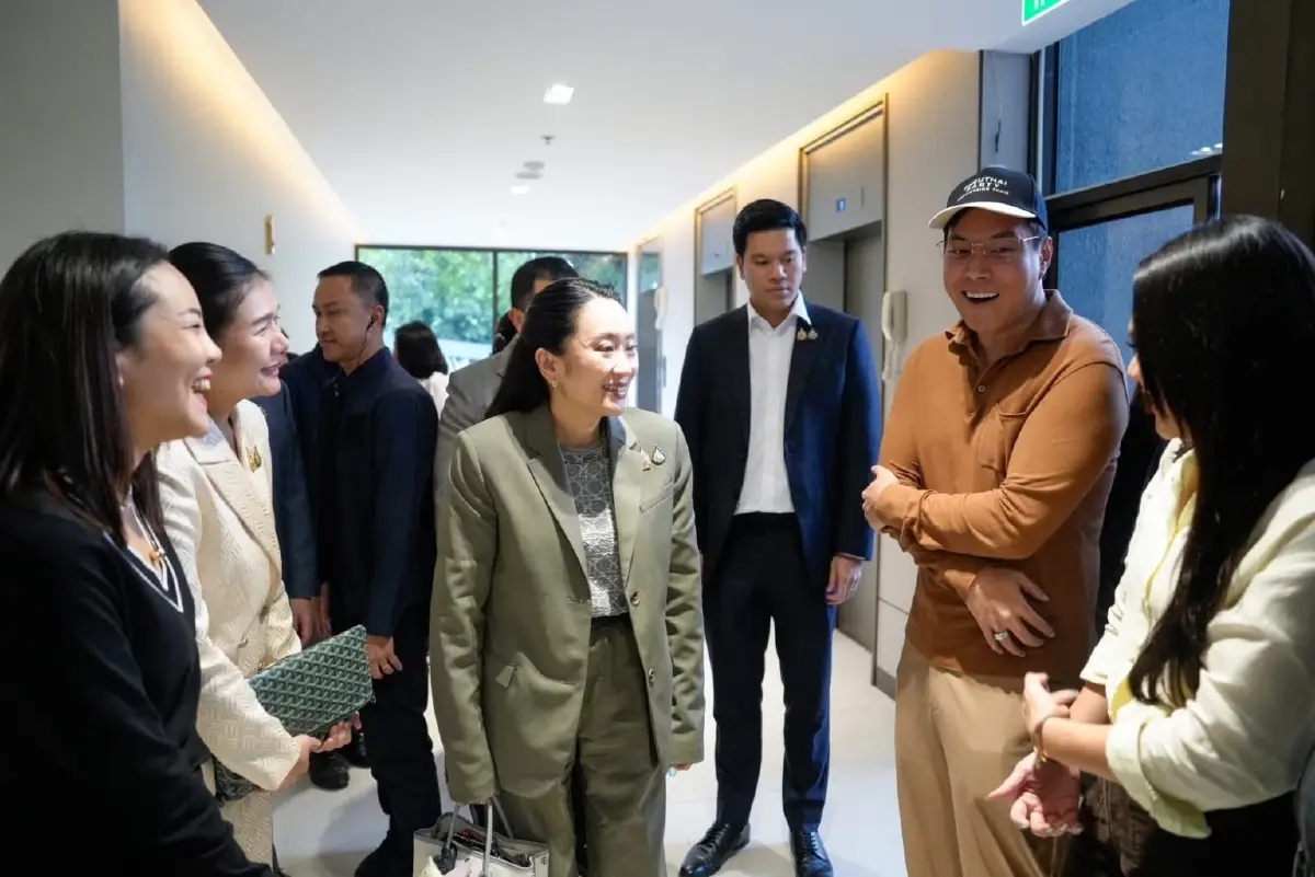 ค่ายแดง ‘เพื่อไทย’ รีแบรนด์‘ชินวัตร’ สกัดขาลง 'พรรคต่ำร้อย'