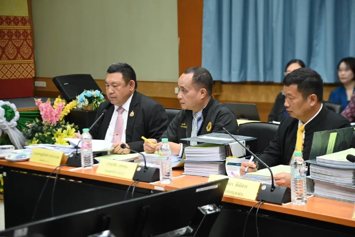 ธรรมนัส  ไฟเขียวใช้พื้นที่ สปก.กำจัดขยะ เก็บค่าเช่าเอกชน